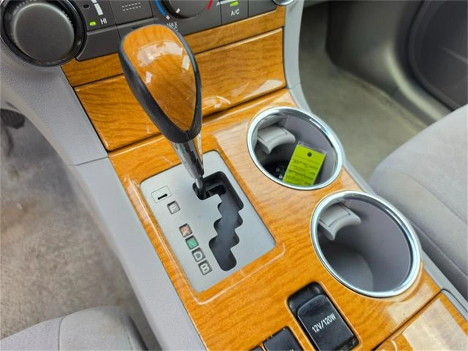 2010 Toyota Highlander - Image 22 of 31
