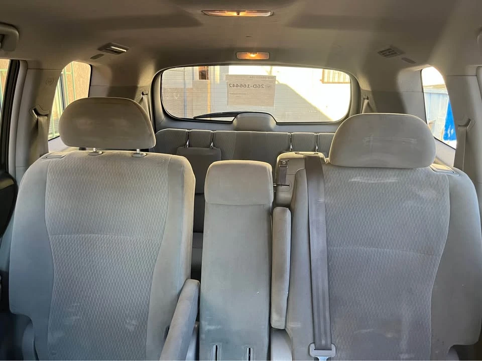 2010 Toyota Highlander - Image 12 of 15
