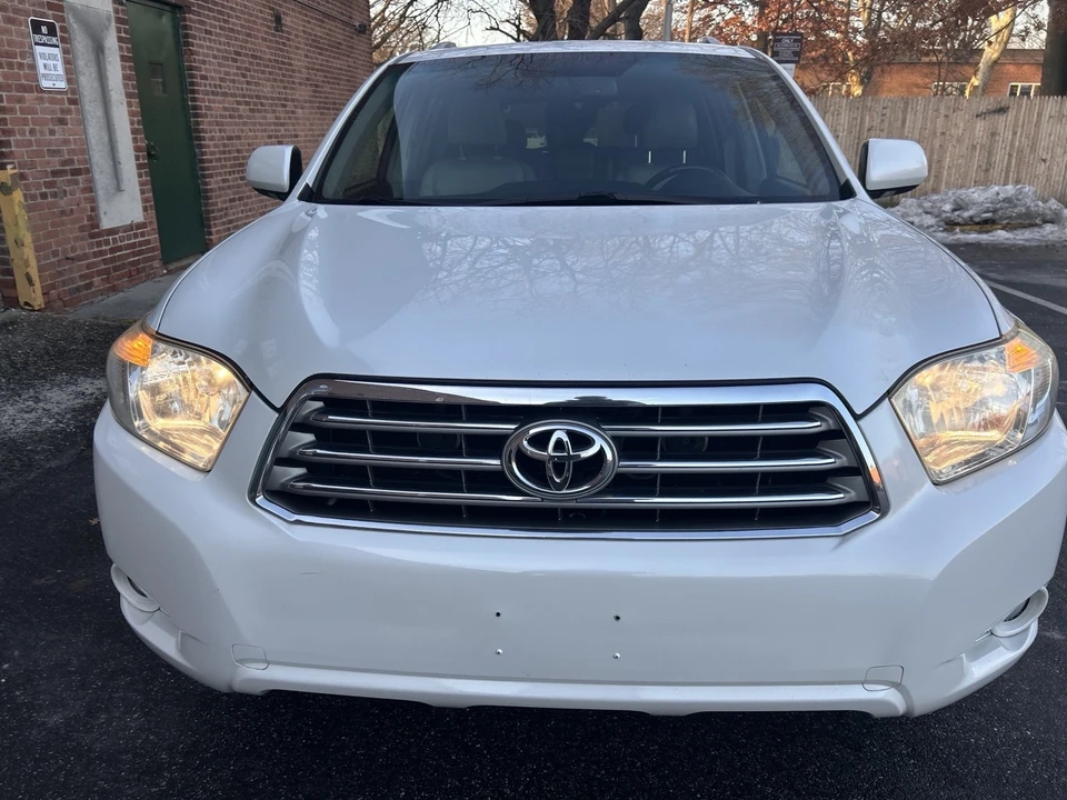 2010 Toyota Highlander - Image 6 of 21