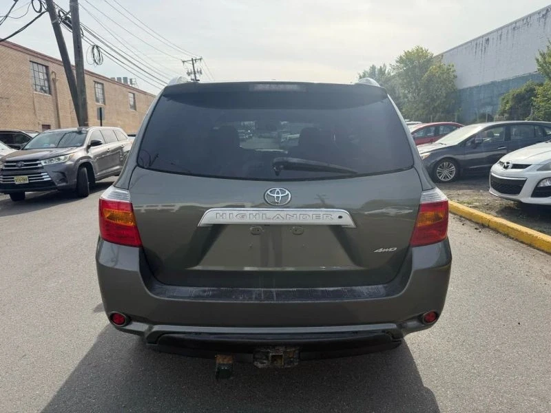 2010 Toyota Highlander - Image 3 of 12