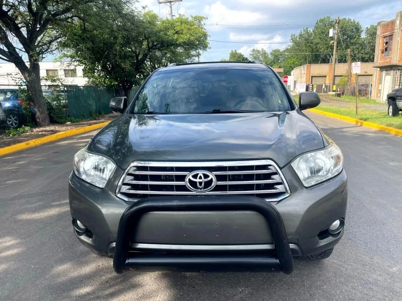 2010 Toyota Highlander - Image 7 of 12