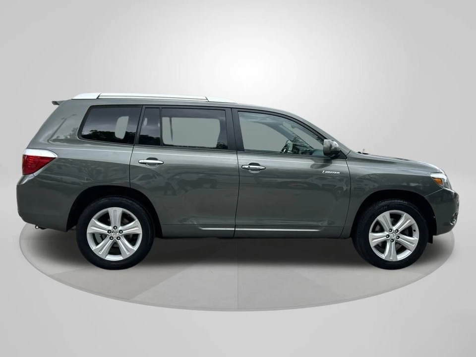 2010 Toyota Highlander - Image 8 of 12