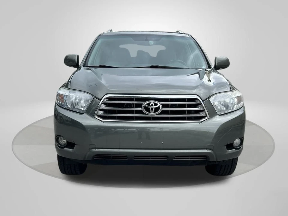 2010 Toyota Highlander - Image 2 of 12