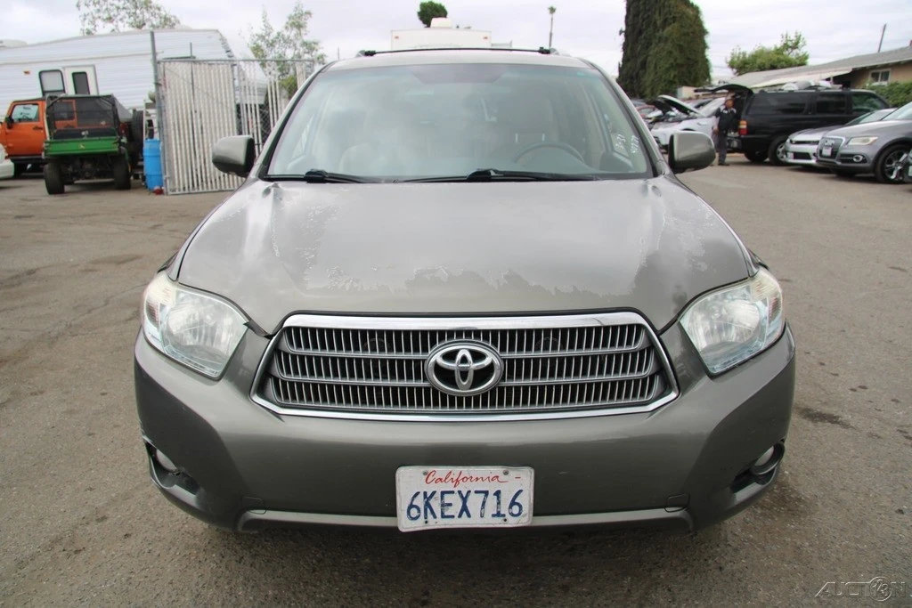 2010 Toyota Highlander - Image 11 of 21