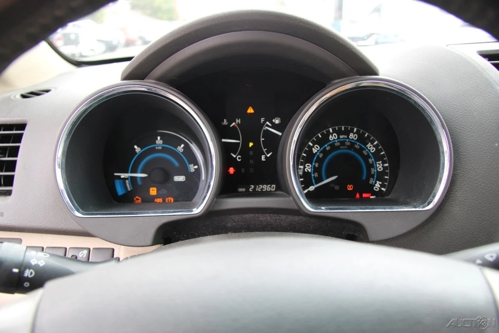 2010 Toyota Highlander - Image 17 of 21