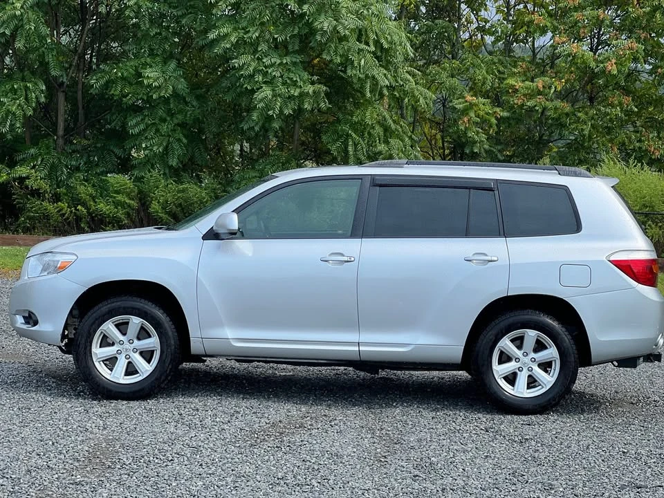 2010 Toyota Highlander - Image 7 of 16