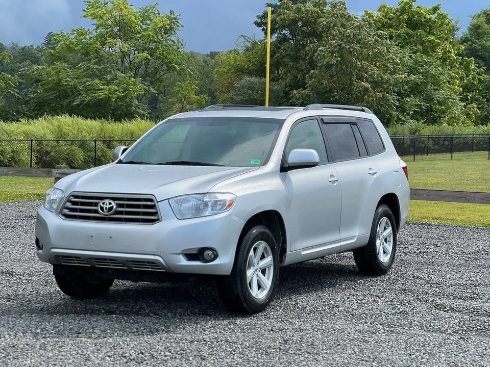 2010 Toyota Highlander - Image 8 of 16