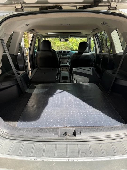 2010 Toyota Highlander - Image 12 of 16
