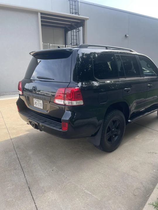 2010 Toyota J200 Land Cruiser - Image 13 of 31