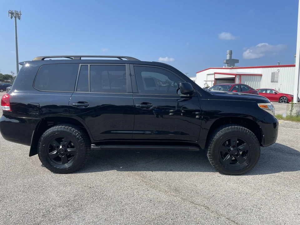 2010 Toyota J200 Land Cruiser - Image 15 of 31
