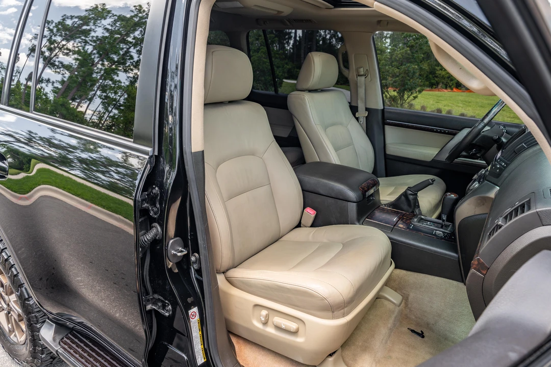 2010 Toyota J200 Land Cruiser - Image 30 of 31