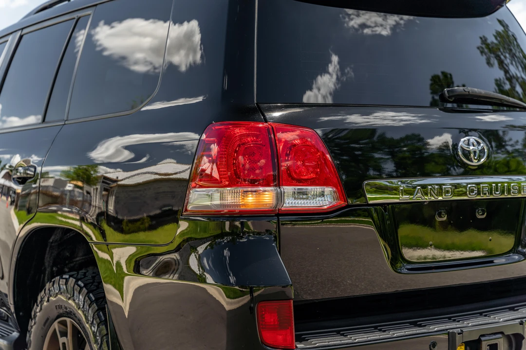 2010 Toyota J200 Land Cruiser - Image 14 of 31