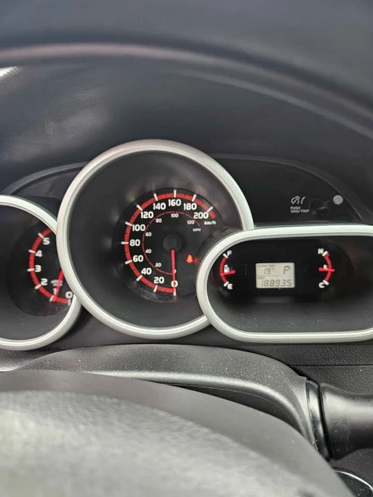 2010 Toyota Matrix 2nd Gen - Image 10 of 20