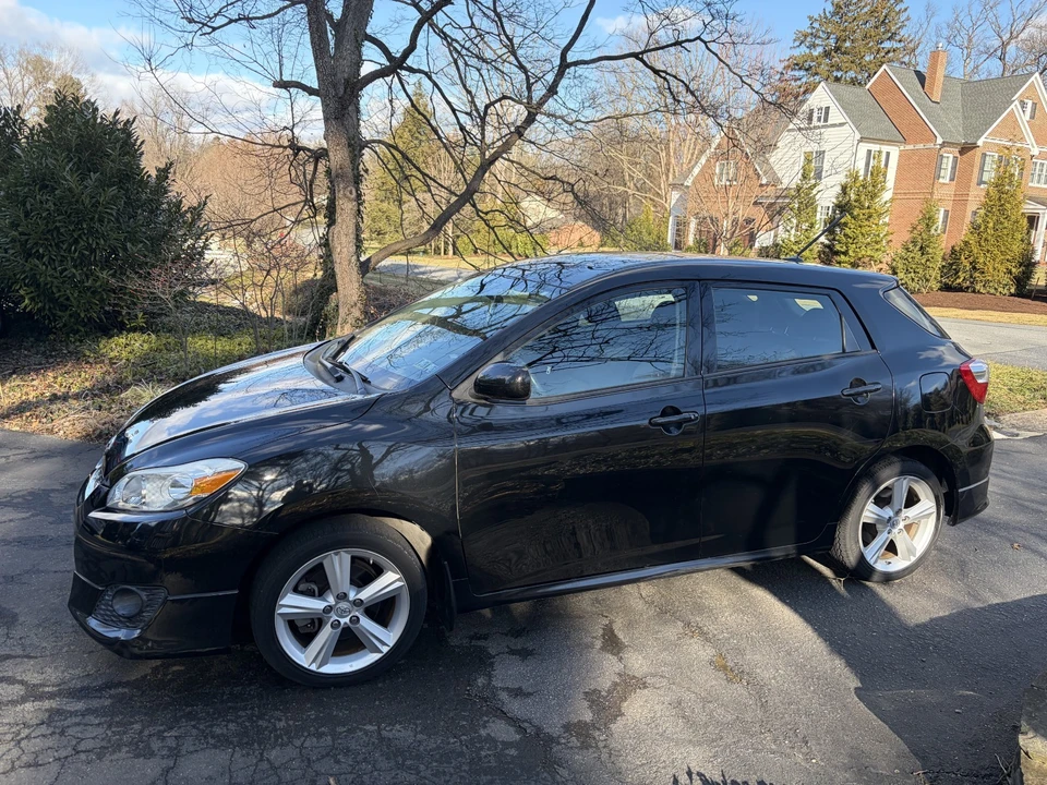 2010 Toyota Matrix 2nd Gen - Image 2 of 16
