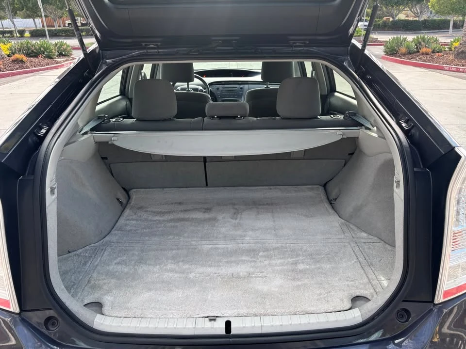 2010 Toyota Prius 3rd Gen - Image 15 of 15