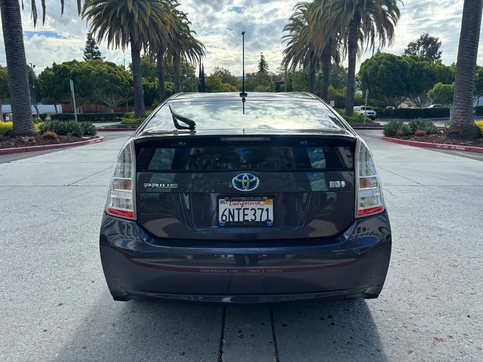 2010 Toyota Prius 3rd Gen - Image 4 of 15