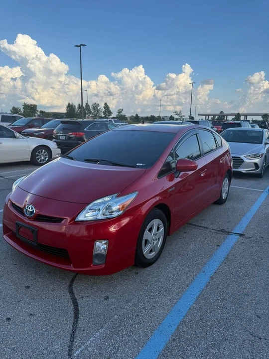 2010 Toyota Prius 3rd Gen - Image 2 of 4