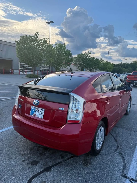 2010 Toyota Prius 3rd Gen - Image 4 of 4