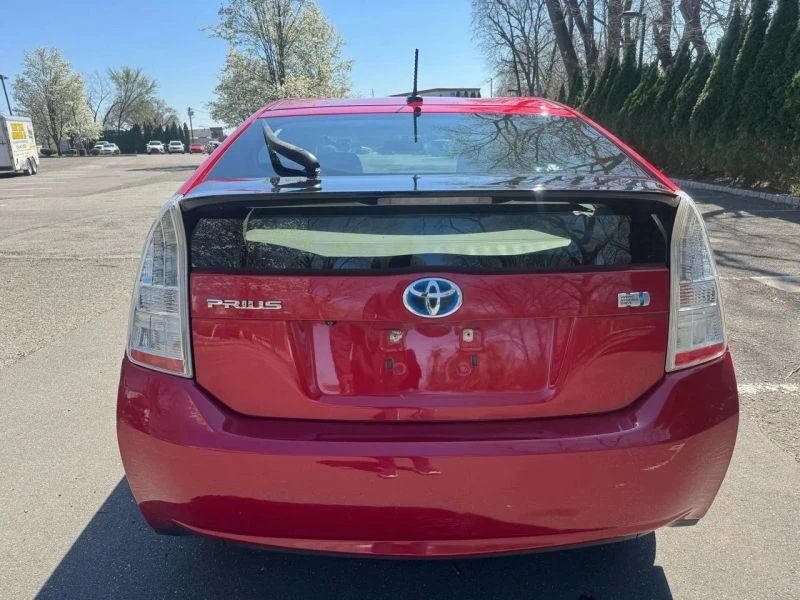 2010 Toyota Prius 3rd Gen - Image 6 of 12
