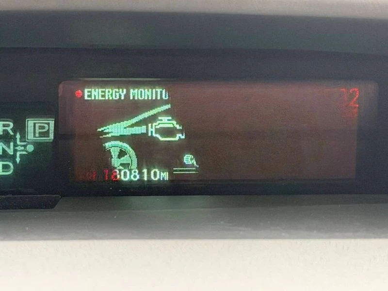 2010 Toyota Prius 3rd Gen - Image 3 of 12