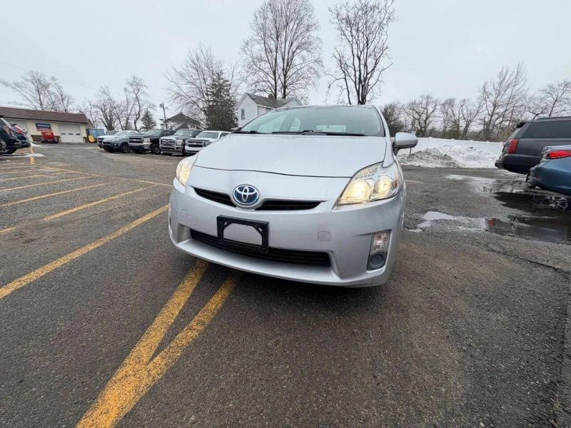 2010 Toyota Prius 3rd Gen - Image 2 of 12