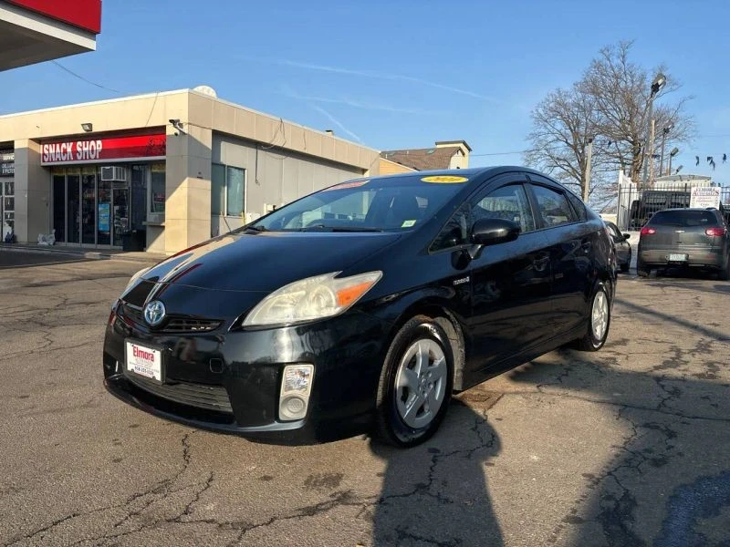 2010 Toyota Prius 3rd Gen - Image 3 of 12