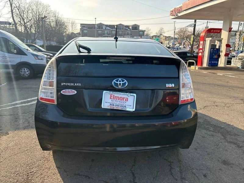 2010 Toyota Prius 3rd Gen - Image 4 of 12