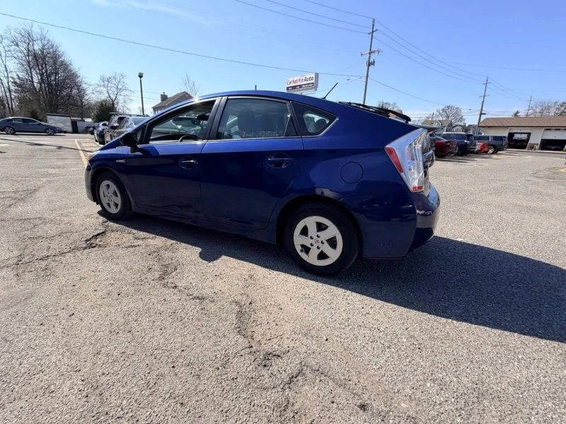 2010 Toyota Prius 3rd Gen - Image 7 of 12