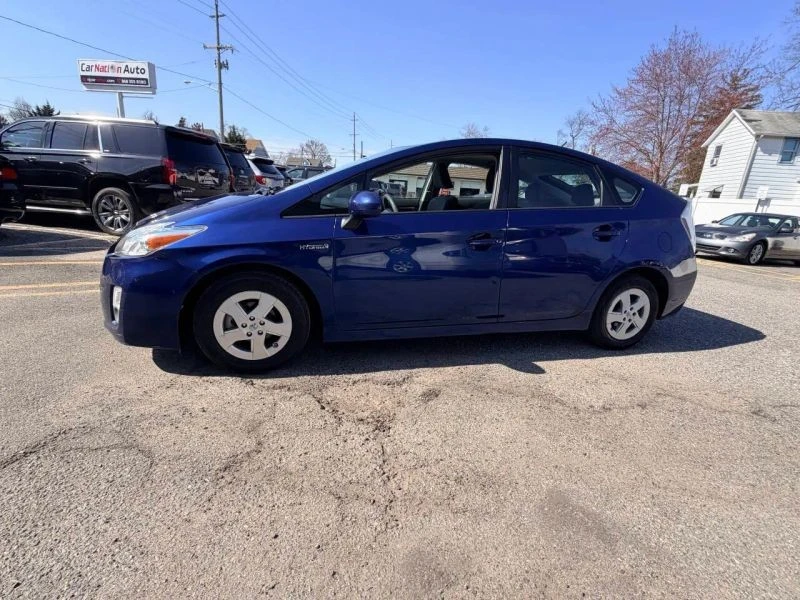 2010 Toyota Prius 3rd Gen - Image 9 of 12