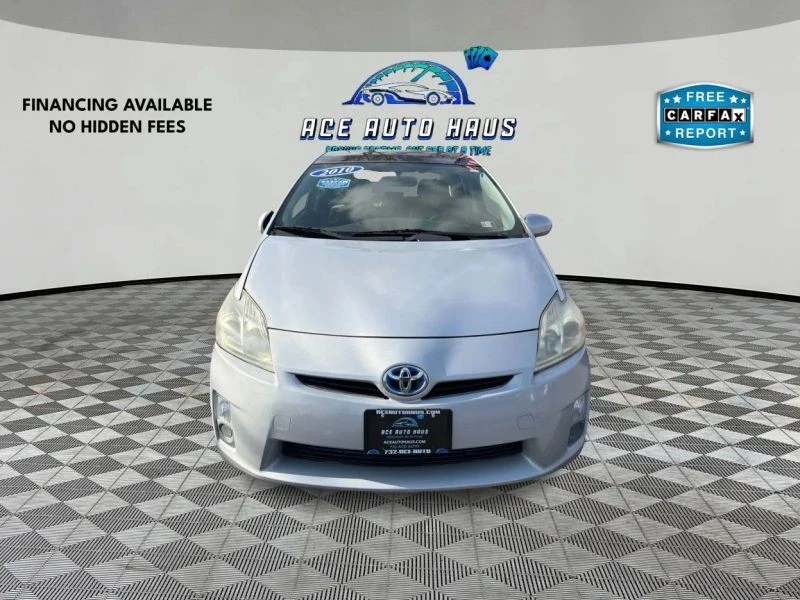 2010 Toyota Prius 3rd Gen - Image 2 of 12