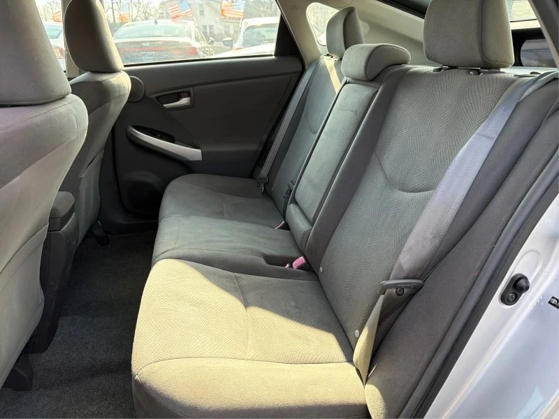 2010 Toyota Prius 3rd Gen - Image 10 of 12