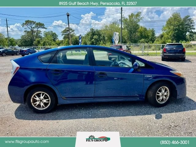 2010 Toyota Prius 3rd Gen - Image 3 of 12