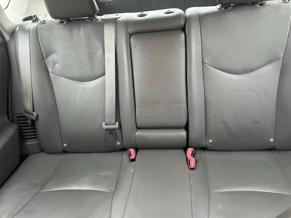 2010 Toyota Prius 3rd Gen - Image 19 of 21