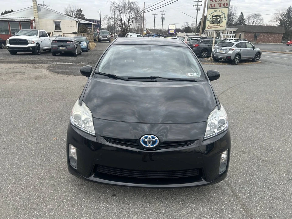 2010 Toyota Prius 3rd Gen - Image 2 of 21