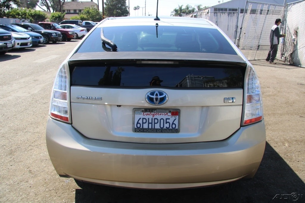 2010 Toyota Prius 3rd Gen - Image 6 of 21