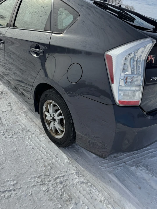 2010 Toyota Prius 3rd Gen - Image 9 of 18