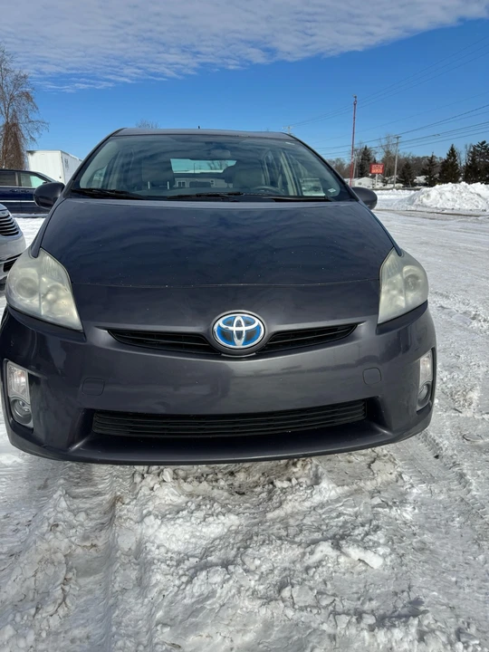2010 Toyota Prius 3rd Gen - Image 2 of 18