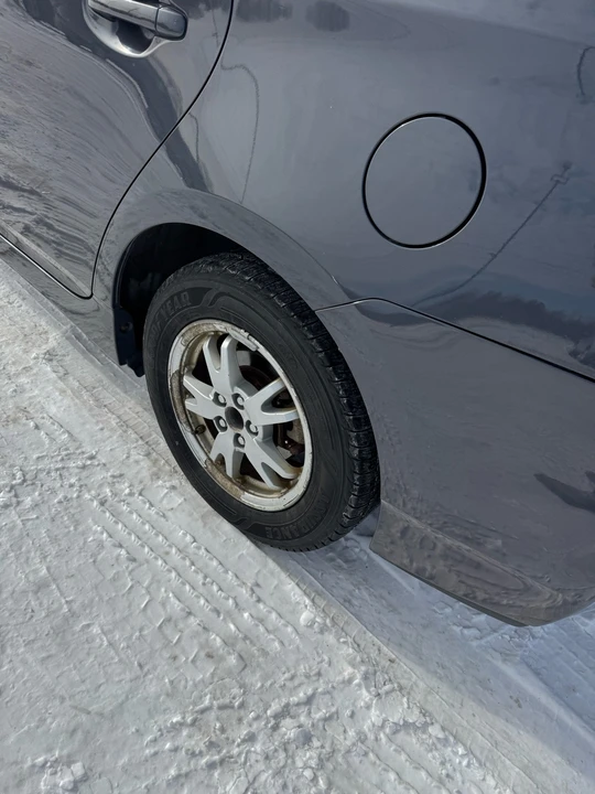 2010 Toyota Prius 3rd Gen - Image 8 of 18