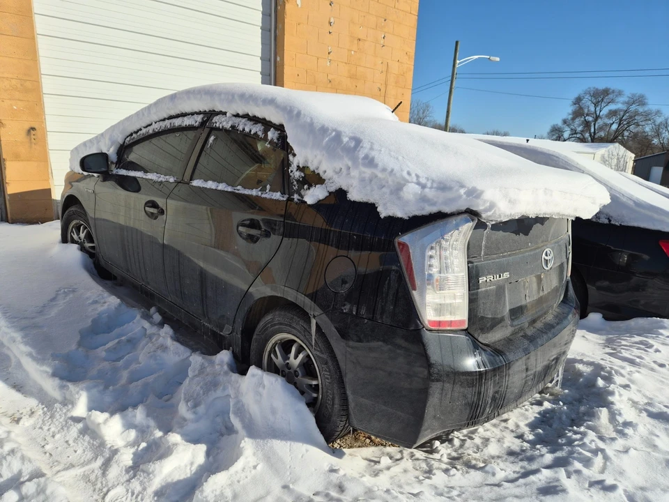 2010 Toyota Prius 3rd Gen - Image 5 of 7