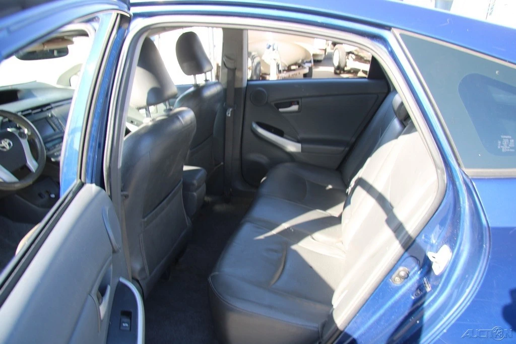 2010 Toyota Prius 3rd Gen - Image 19 of 21