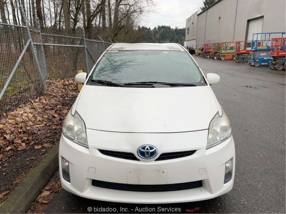 2010 Toyota Prius 3rd Gen - Image 7 of 12