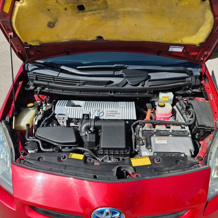 2010 Toyota Prius 3rd Gen - Image 10 of 12