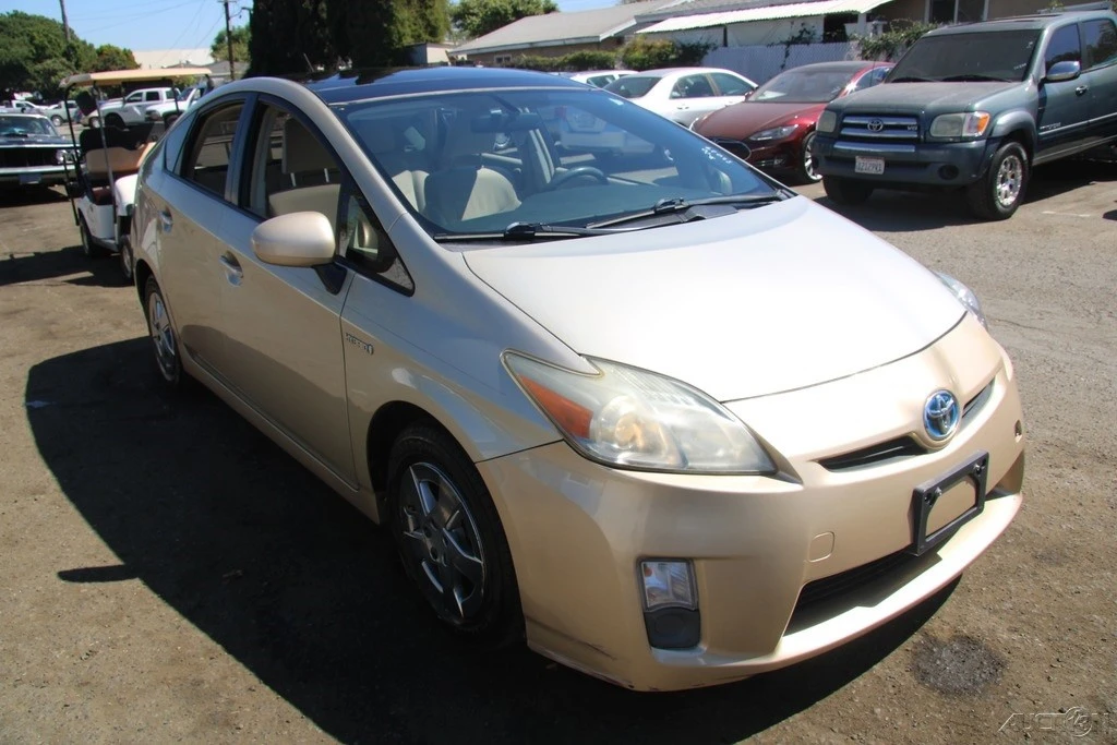 2010 Toyota Prius 3rd Gen - Image 10 of 21