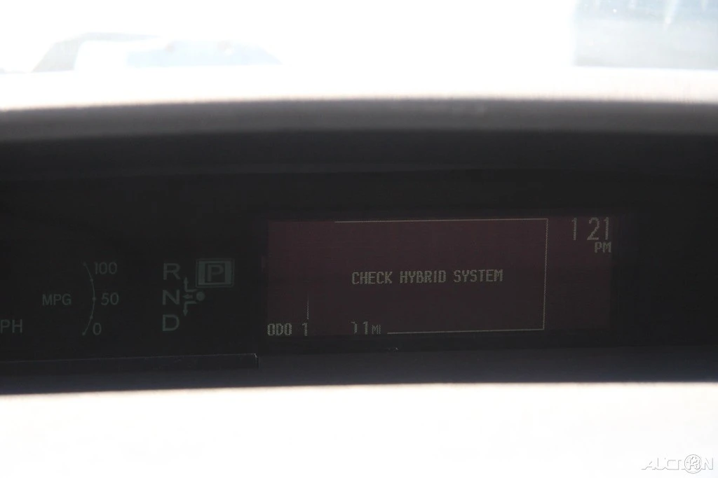 2010 Toyota Prius 3rd Gen - Image 17 of 21