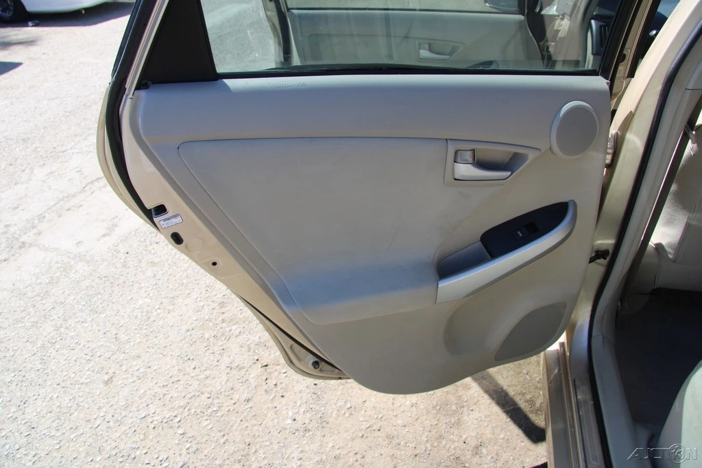 2010 Toyota Prius 3rd Gen - Image 21 of 21