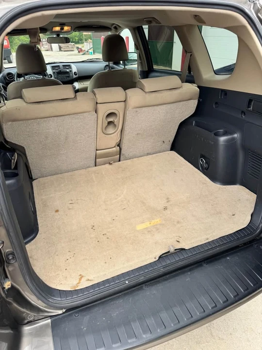2010 Toyota RAV4 3rd Gen - Image 14 of 16
