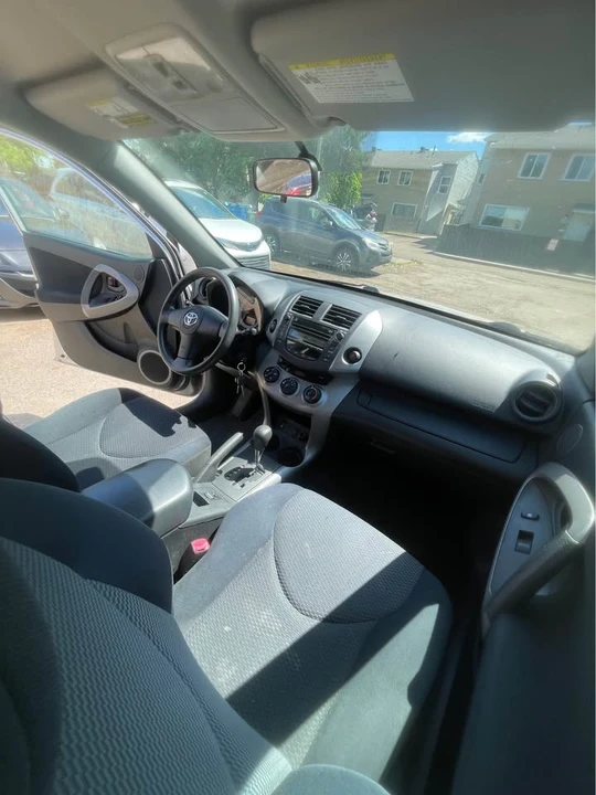 2010 Toyota RAV4 3rd Gen - Image 4 of 8
