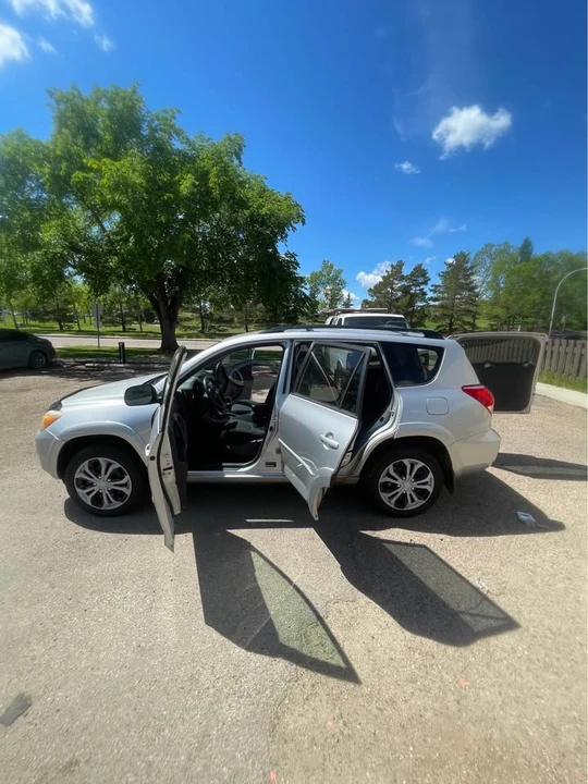 2010 Toyota RAV4 3rd Gen - Image 3 of 8