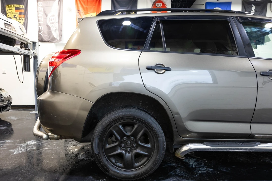2010 Toyota RAV4 3rd Gen - Image 14 of 21