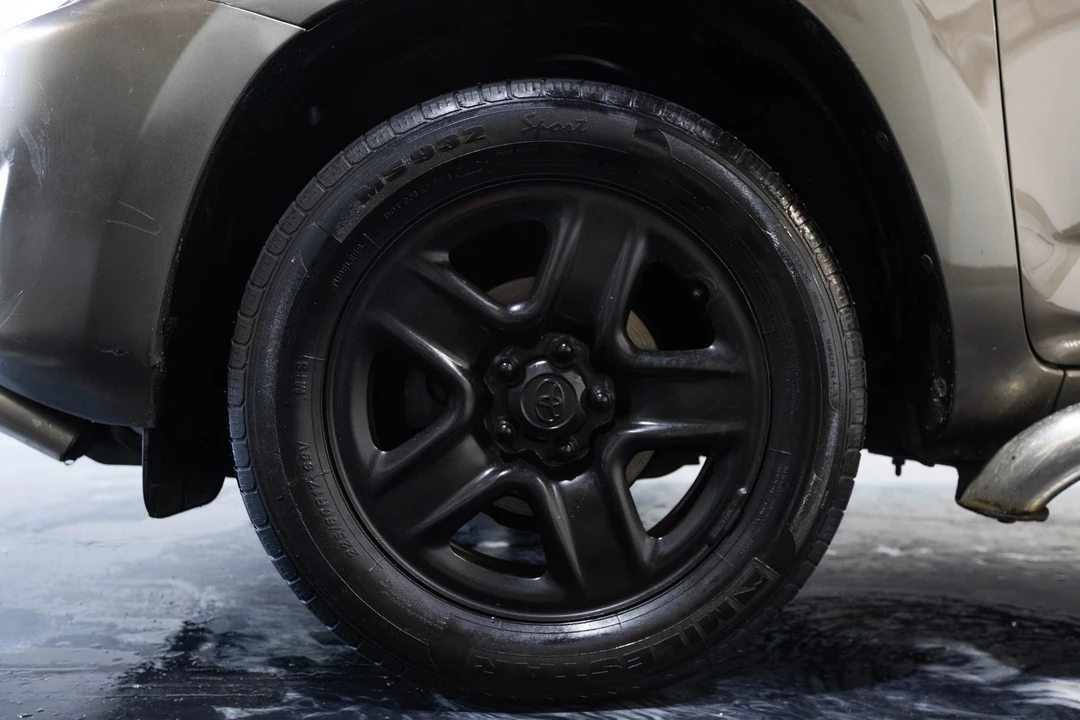 2010 Toyota RAV4 3rd Gen - Image 5 of 21